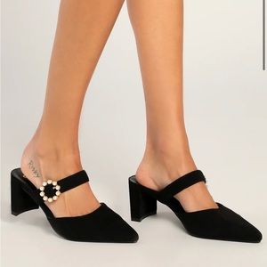 Lulus Grula Black Suede Pearl Pointed-Toe Mules New!!